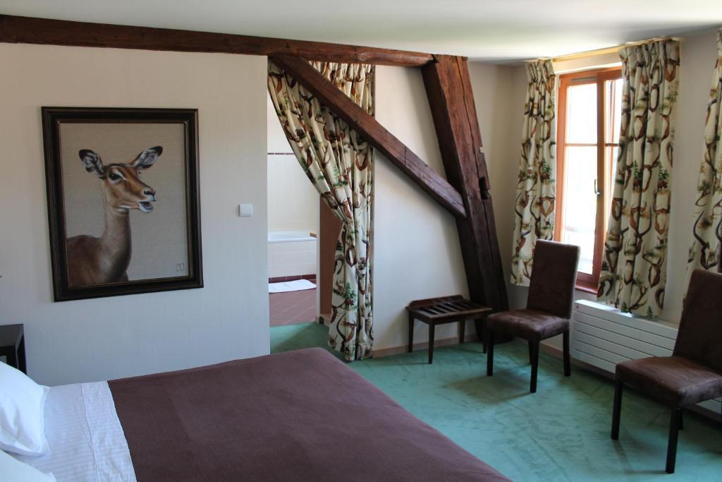 Les Cigognes Hotel Abreschviller Quarto foto